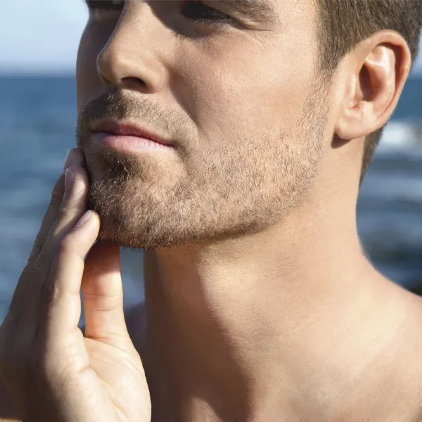 THALGO Čistící pleťový gel pro muže detoxikační