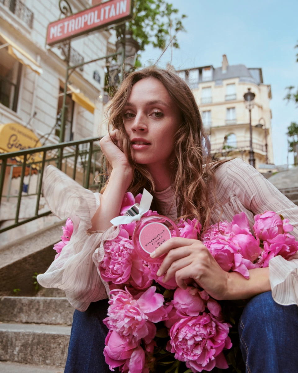 Mademoiselle_in_Paris