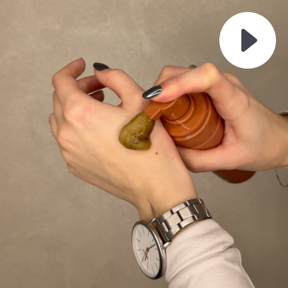 Video COCOSOLIS SOLIS Dark samoopalovací pěna