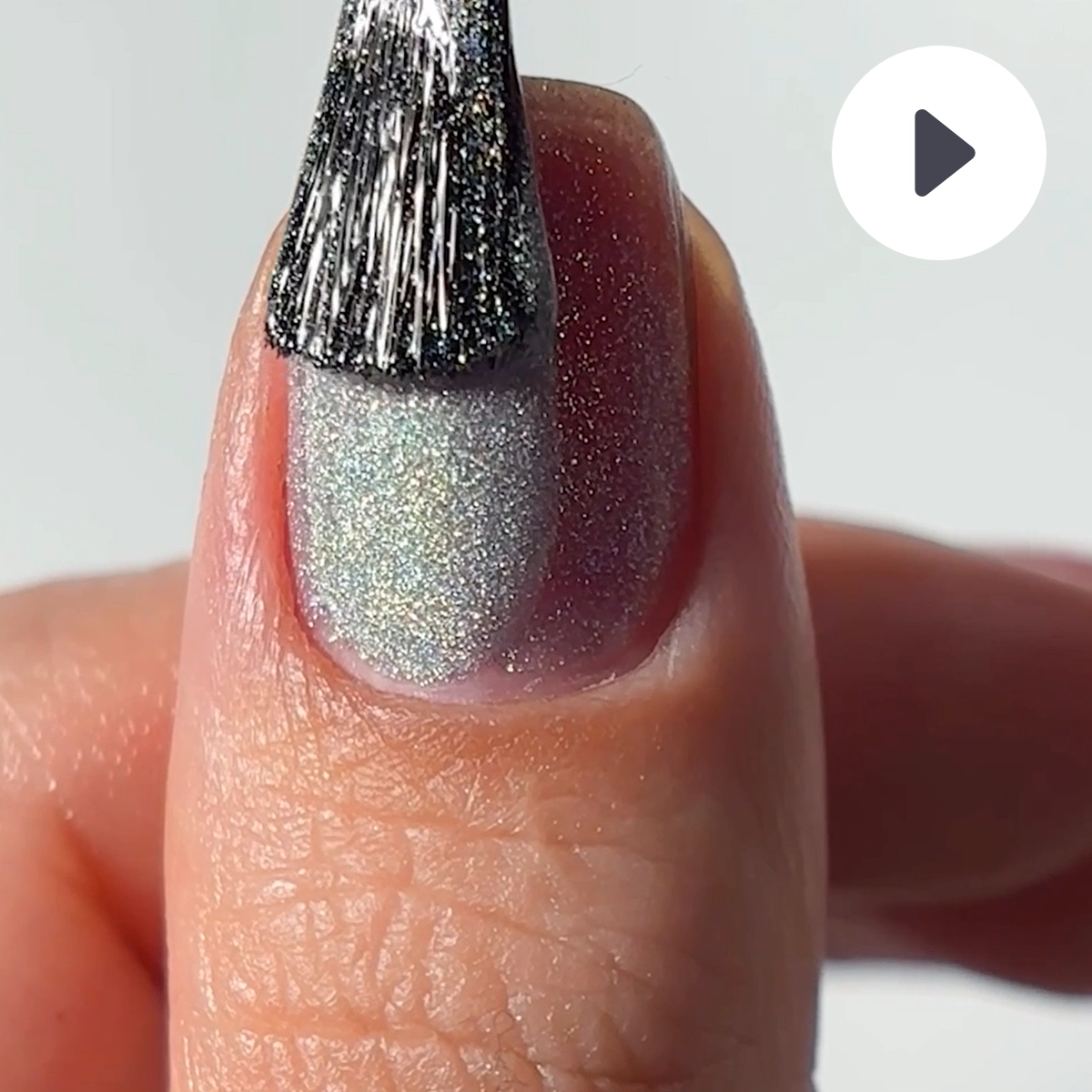 Video LONDONTOWN lakur Nice & Icy lak na nehty