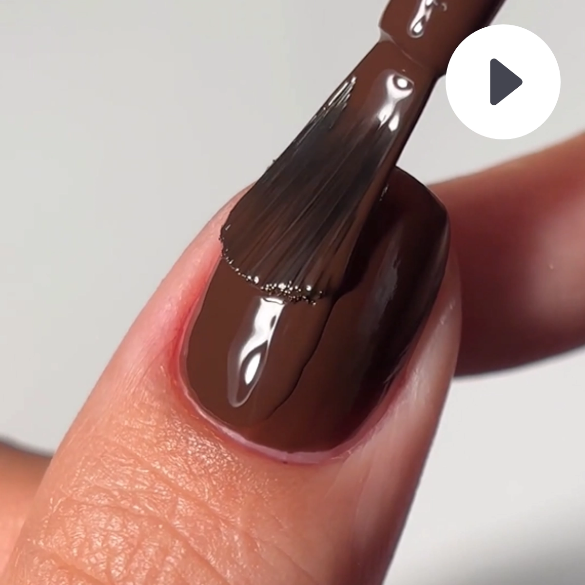 Video LONDONTOWN Gel Color Double Fudge gelový lak na nehty