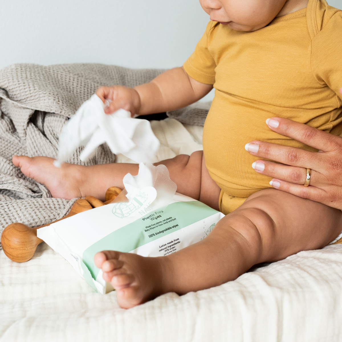 vlhčené ubrousky Naif pro děti a miminka