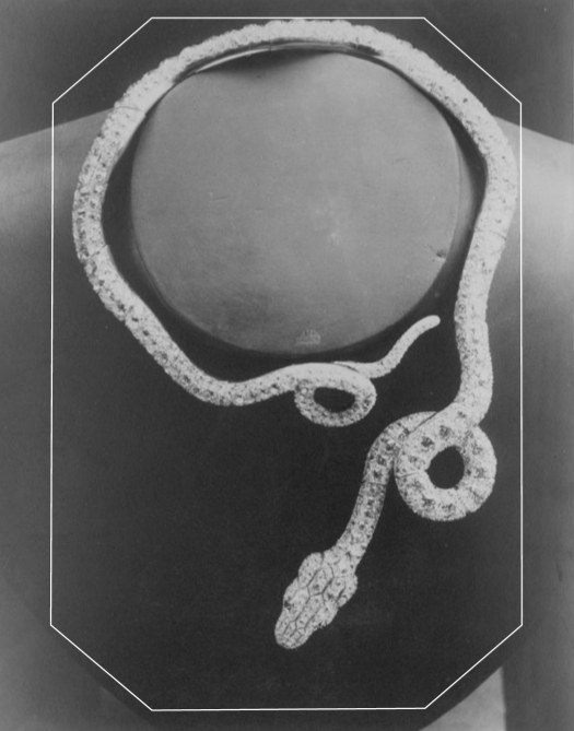 slavný náhrdelník Serpent Bohéme