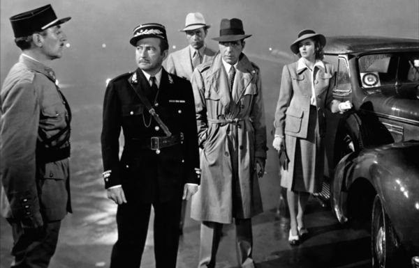 Burberry ve filmu Casablanca